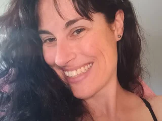 Emmitasmile live cam video preview